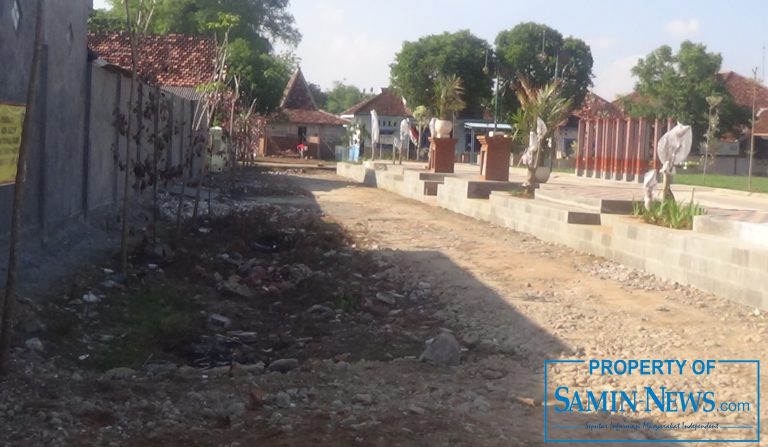 Alun-alun Jakenan Masih Belum Punya Akses Jalan Keliling yang Maksimal