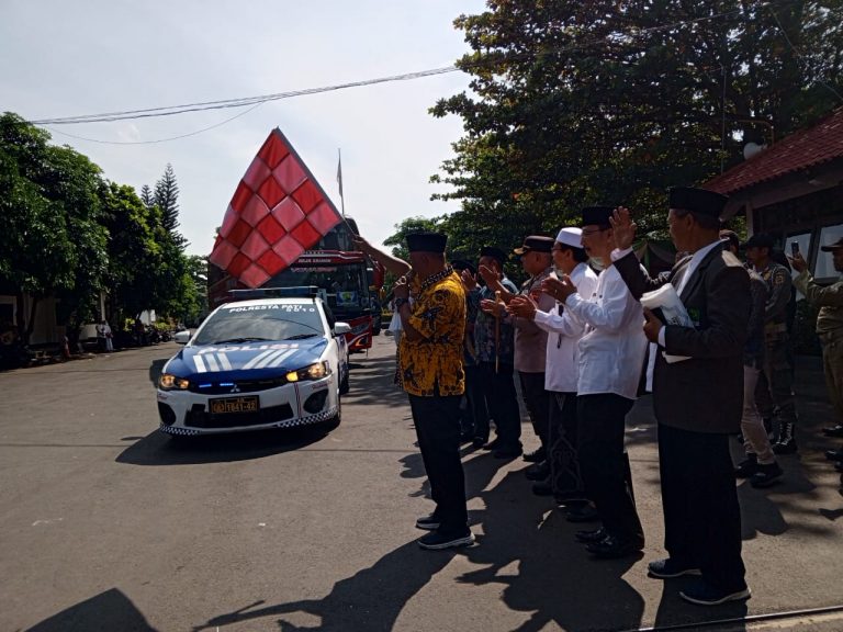 Hari Ini Dua Kloter Jemaah Haji Asal Pati Dilepas