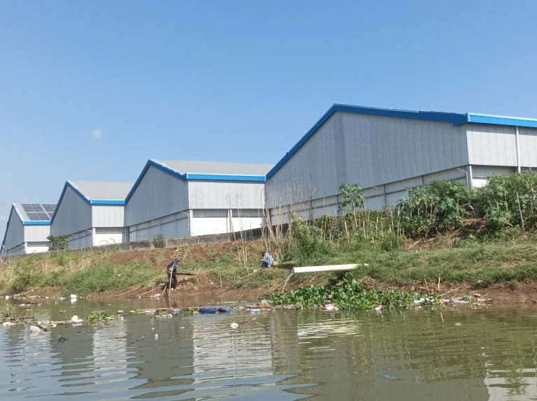 Jampisawan Duga Limbah Pabrik Dibuang ke Sungai Silugonggo
