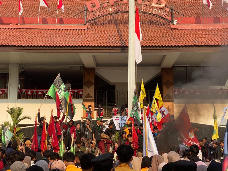 Gerakan Mahasiswa di Kudus Tolak RUU Pilkada, Ancaman Aksi Berjilid-Jilid Jika Tuntutan Tak Dipenuhi